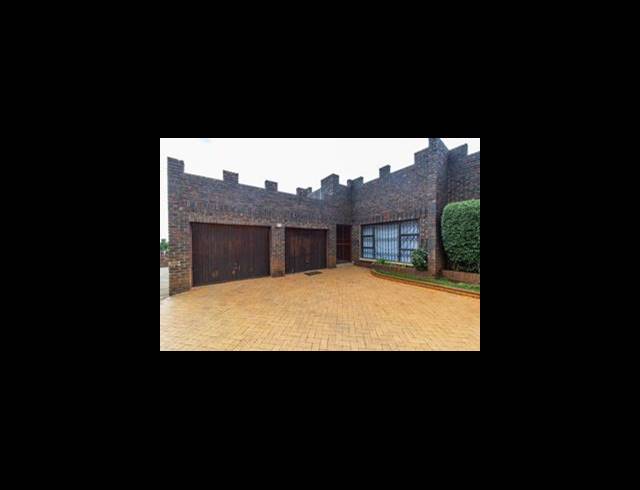 5 BEDROOM HOUSE FOR SALE IN BASSONIA